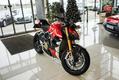  Foto č. 2 - Ducati Streetfighter 1100 V4S 2021