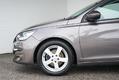  Foto č. 8 - Peugeot 308 SW 1.2i Business 2015