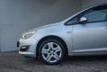  Foto č. 8 - Opel Astra 1.4 T Selection 2012